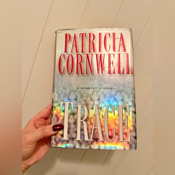 TRACE BY PATRICIA CORNWELL- HARDBACK BOOK - Picture 5 of 12